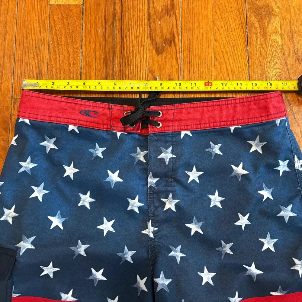 O'Neill Mens 32 Board Shorts Blue American Flag Stars Stripes 9.5